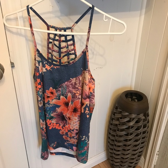 Smash tank top NWOT - Picture 2 of 2